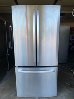 Refrigerator 33”