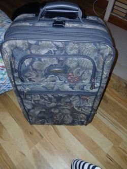 3 luggage 🧳 medium size