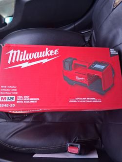 Milwaukee portable tire inflator