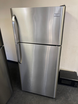 Deal: Frigidaire Stainless Top‑Freezer — clean, ready to go