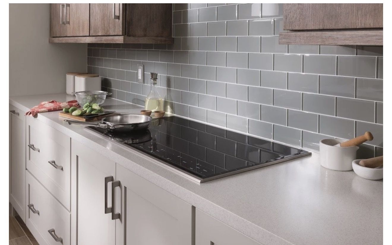 π₯ Wolf 36β Electric Cooktop β Model CE365T/S β¨ My price today: $1,998 β Like New (Open box, fully tested, works perfect) Premium Wolf 36β Touch-Con