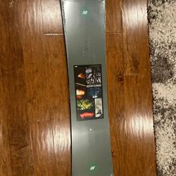 New K2 World Peace Men’s Snowboard (size 157)