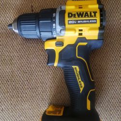 20 V Dewalt Drill