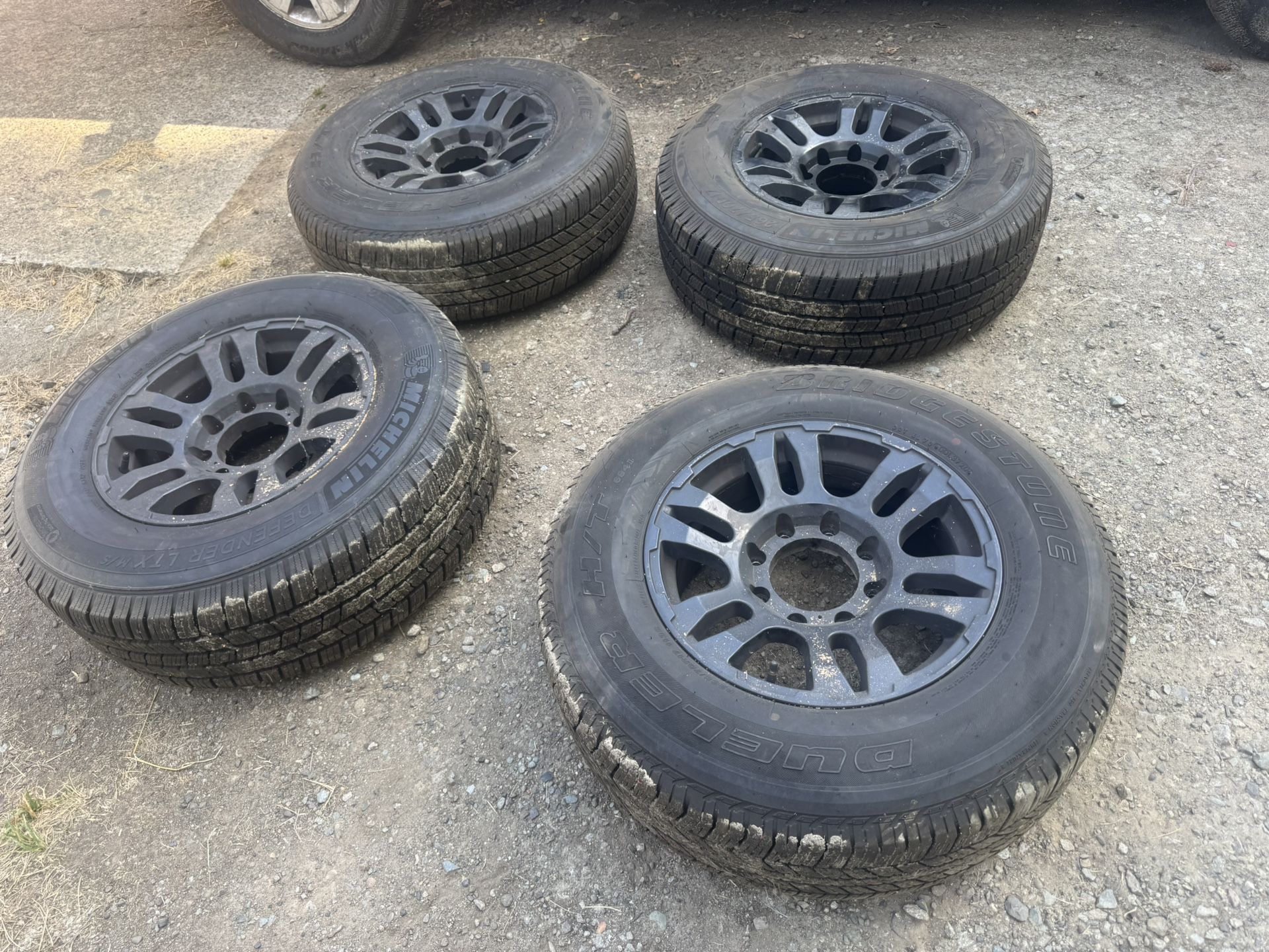 265/70/17 Rims Fit Ford Excursion F250,f350
