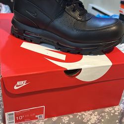 ACG boots Size 10.5