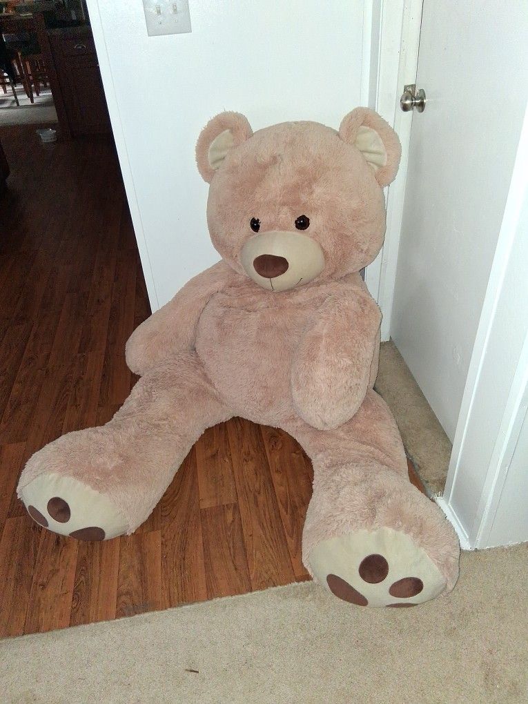 6 Ft TEDDY Bear Like New