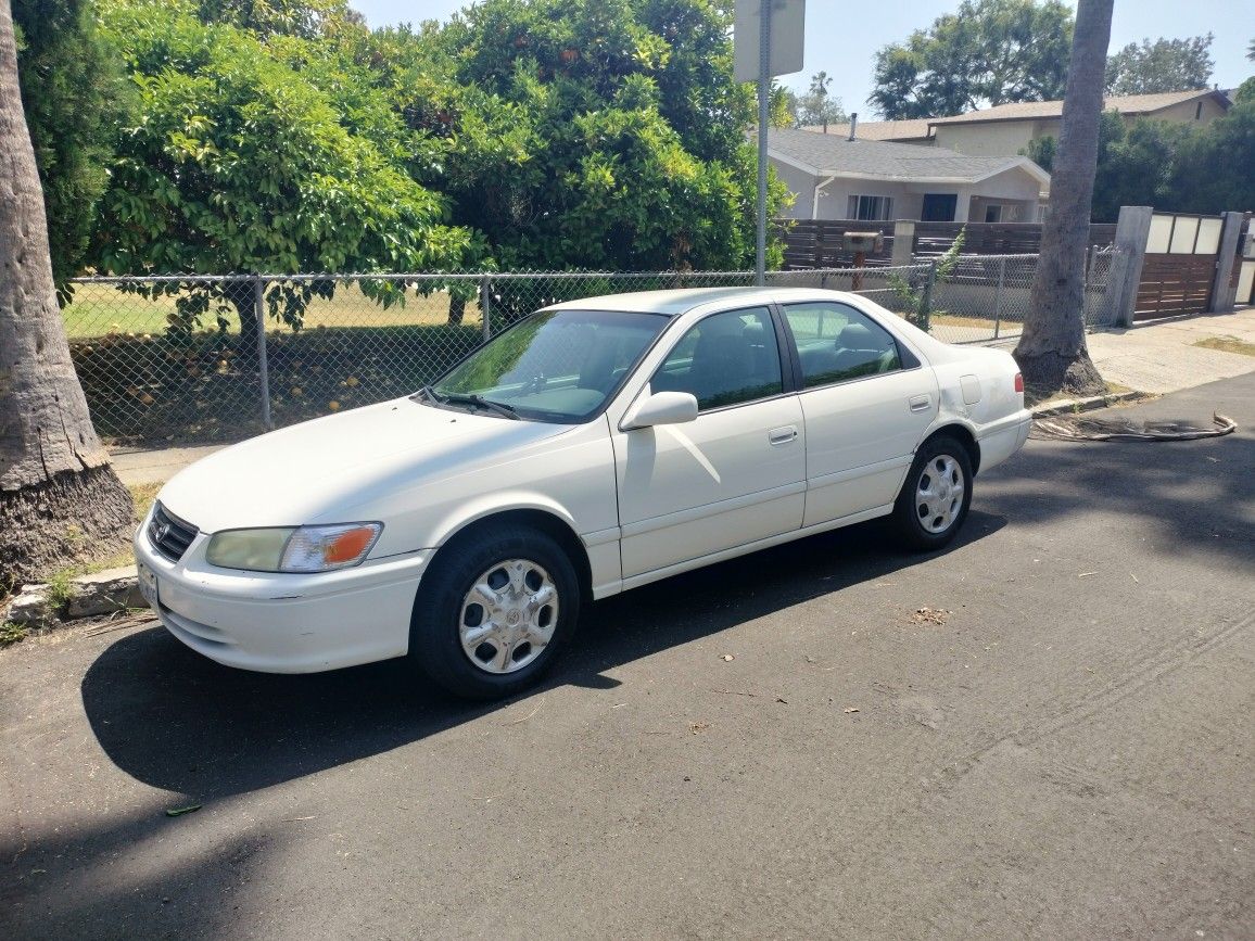 2001 Toyota Camry