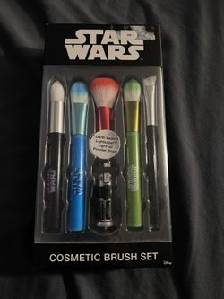 STAR WARS Cosmetic Brush Set of 5 Darth Vader's Lightsaber Light-up Powder Brush