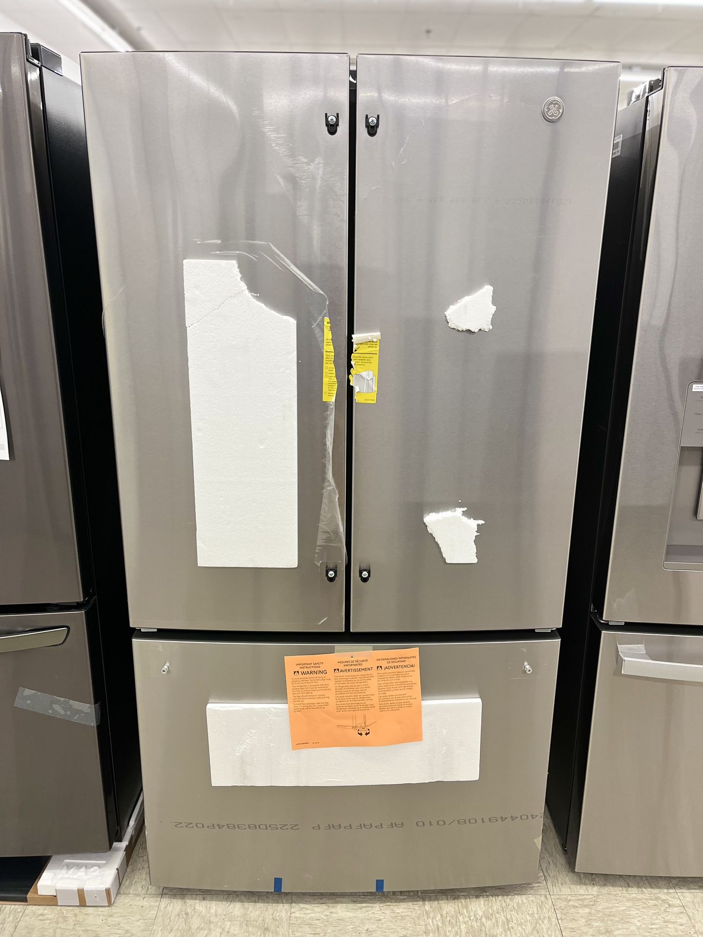 New GE FRENCH DOOR REFRIGERATOR - FINANCING AVAILABLE