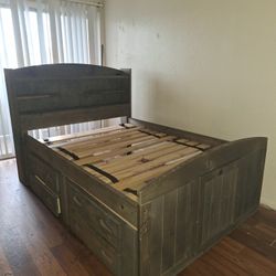 Full Size Bed Frame And Storage Drawers 