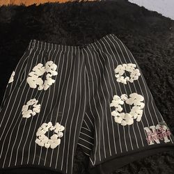 Denim tears yankee black shorts size xl