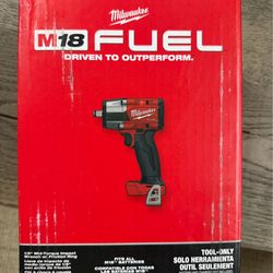 Milwaukee M18 Fuel 1/2” mid-torque impact w/ friction ring