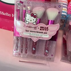 The Crème X Hk Brush Set