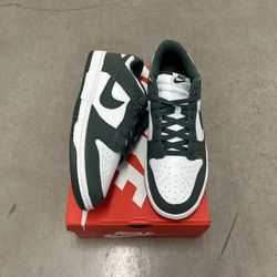 Nike Dunk Low Vintage Green