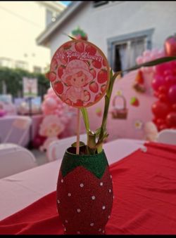 Strawberry Shortcake Baby Shower Centerpiece