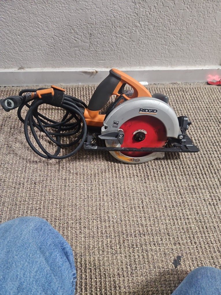 , 6-1/2 in. Circular Saw