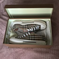 Burberry shoes