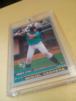 Miguel Cabrera 2000 Topps Traded #T40 Rookie Card