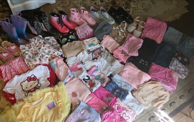 Girls clothing and shoes lot! Size 8 and 9