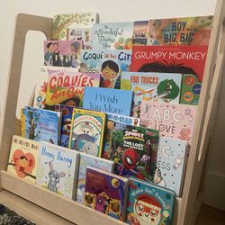 Montessori Bookshelf 