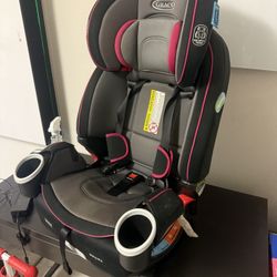 Graco Highback Child Car Seat with Cup Holders