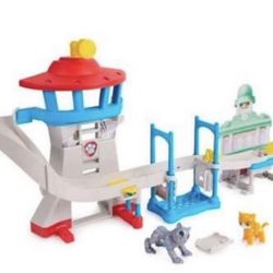 Children Playground Featuring a collectible Wild Cat figure. Team up with the Cat Pack’s