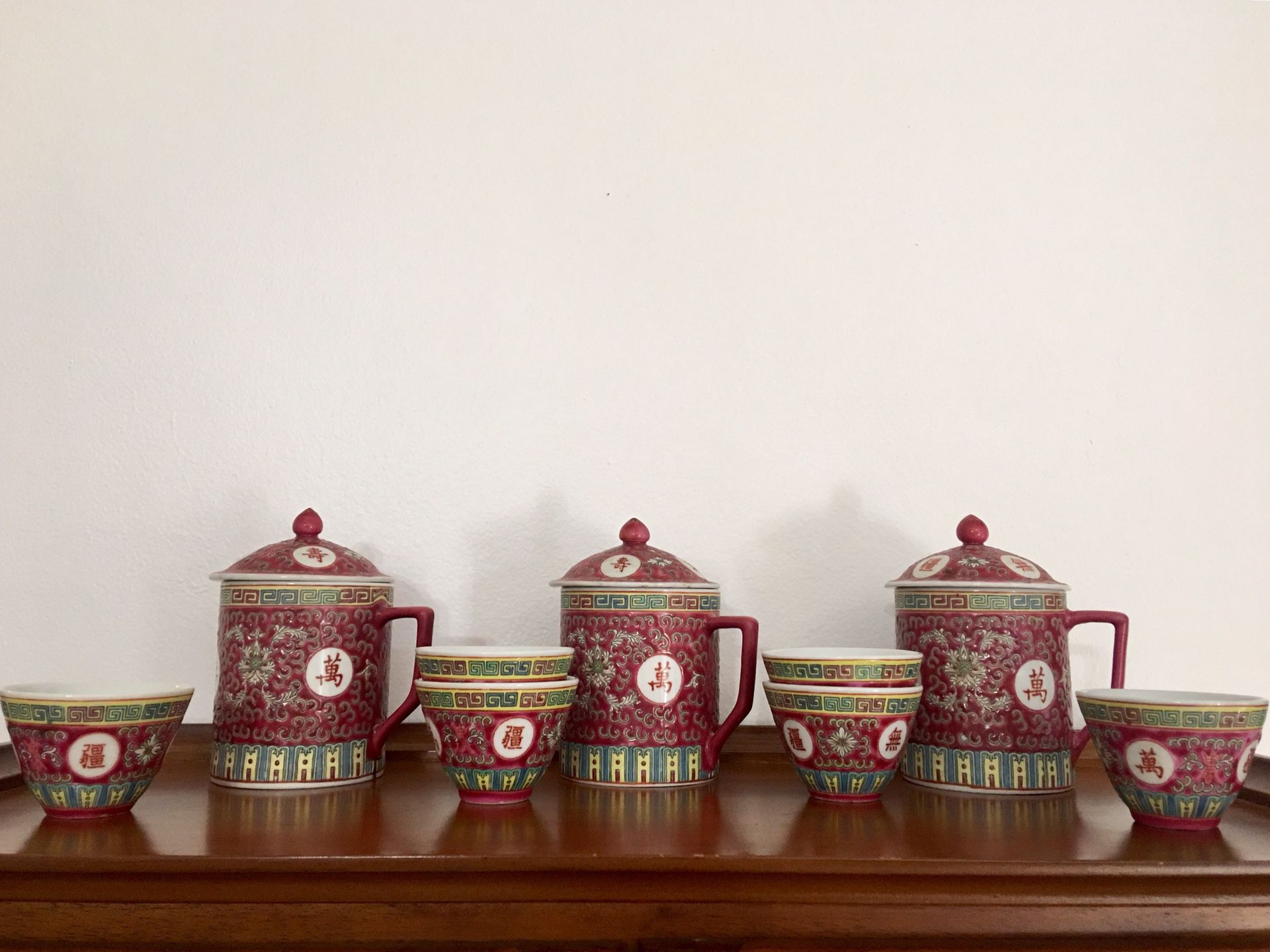 Chinese cup set