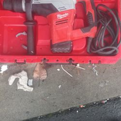 Milwaukee 1 9/16" Rotary Hammer Drill