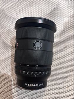 Sony FE 2.8/24-70 GMii lens