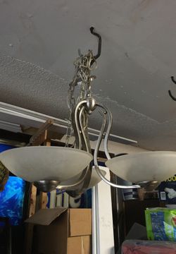 Light fixture set.