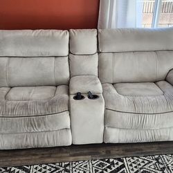 Recliner Love Seat With Middle Storage Compartment 