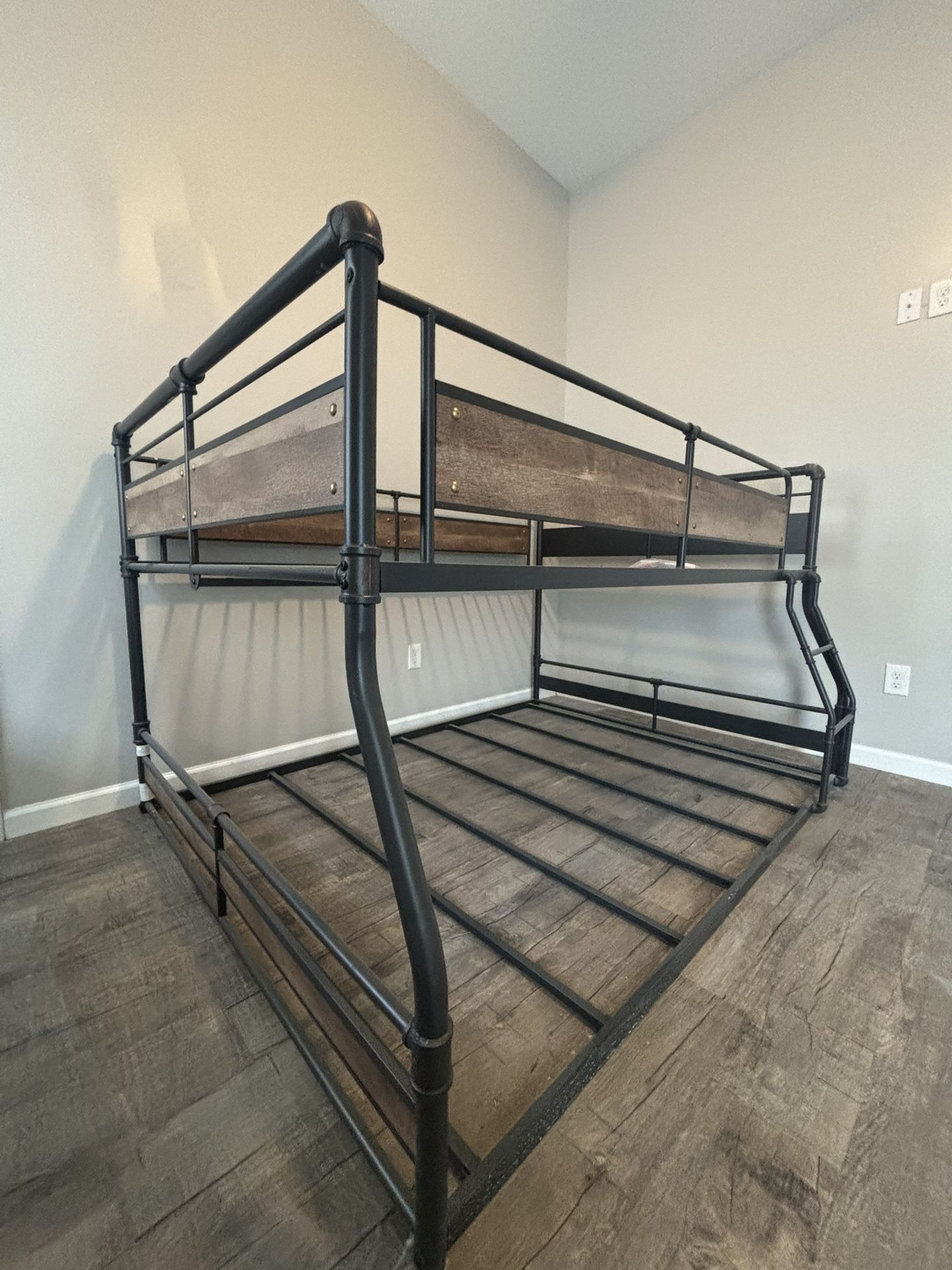 Bunk Bed… Full Over Queen 