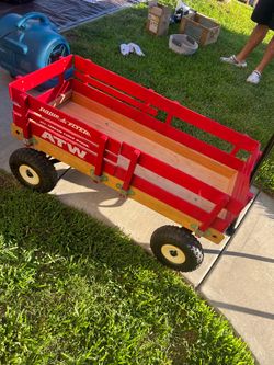 Radio Flyer Wood Wagon
