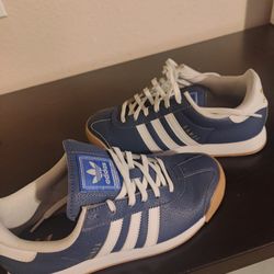 Addidas Old School Size 5