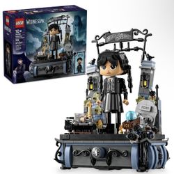 Lego Wednesday Set With 702 Pieces 9+