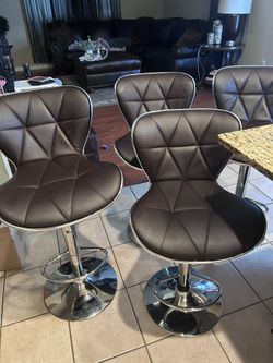 4 Barstools