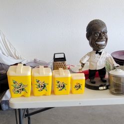 Free Vintage Plastic Set