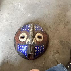 Vintage INDONESIAN TRIBAL MASK Round Metallic Nose Hand Carved Unique African