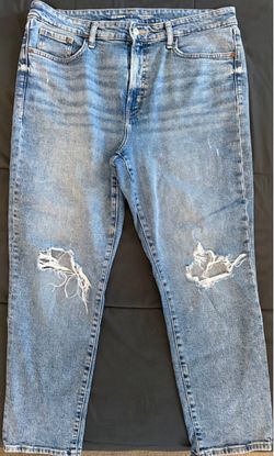 Old Navy Distressed Light Wash Jeans
