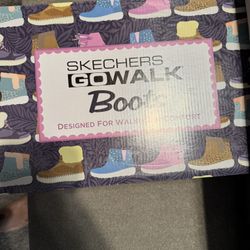 NIB Women’s 10 Boots