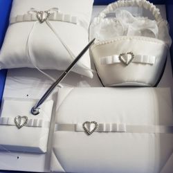 Wedding Ceremony Romantic Decor Sets Elegant Ribbon Bowknot Heart Rhinestone Rustic Wedding Party Favor Decoration Kits, Wedding Ring Pillow+Girls Flo