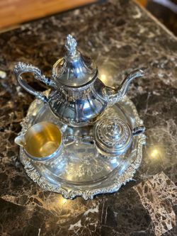 Silverplated teapot & creamer with sugar set