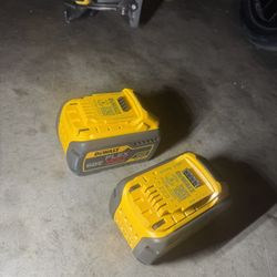 12.0 And 9.0 Dewalt Flex Volt Batteries 