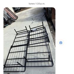 Kueen Zise Metal Bed Frame 