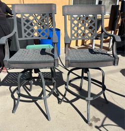 Outdoor Swivel Bar stools set of 2