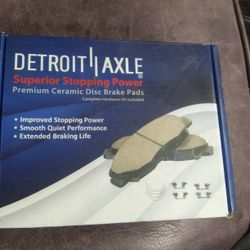 Rear Ceramic Brake Pads P-1336 Detroit Axle NIB