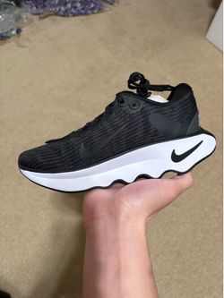 Size 6 Womens / 4.5Y - Nike Motiva Running Shoes Black/Anthracite/White