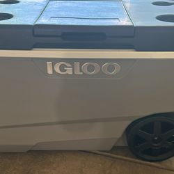 Igloo roller cooler