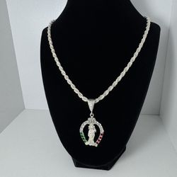 Cadena con dije de malverde de plata 925