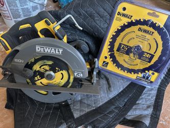 DeWALT Flexvolt Saw